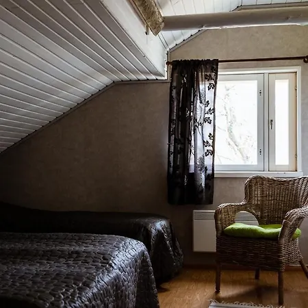 派严玛提拉马约图斯酒店 Ypaja